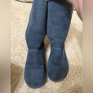 Blue uggs classsic tall 5815. Size 7
